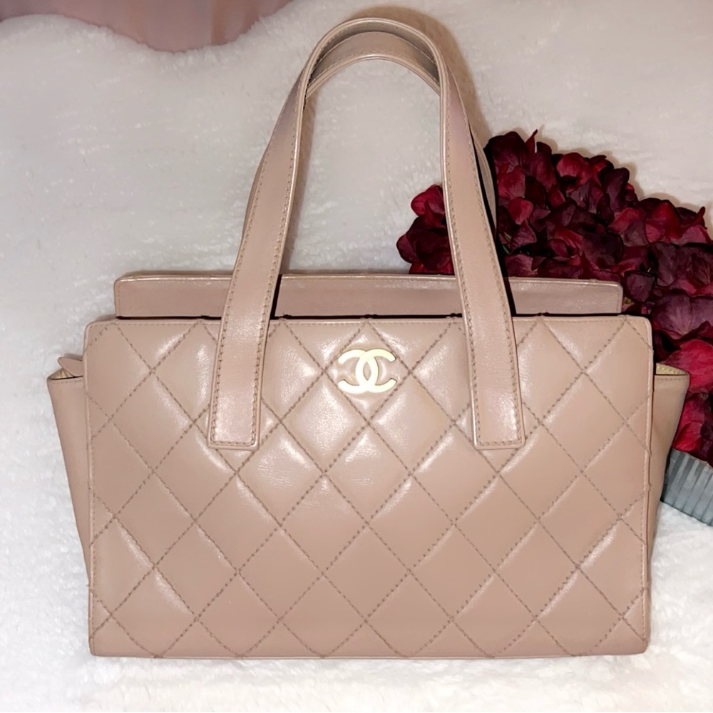CHANEL Authentic‼️Wild Stitch Calf Skin Leather Shoulder Bag